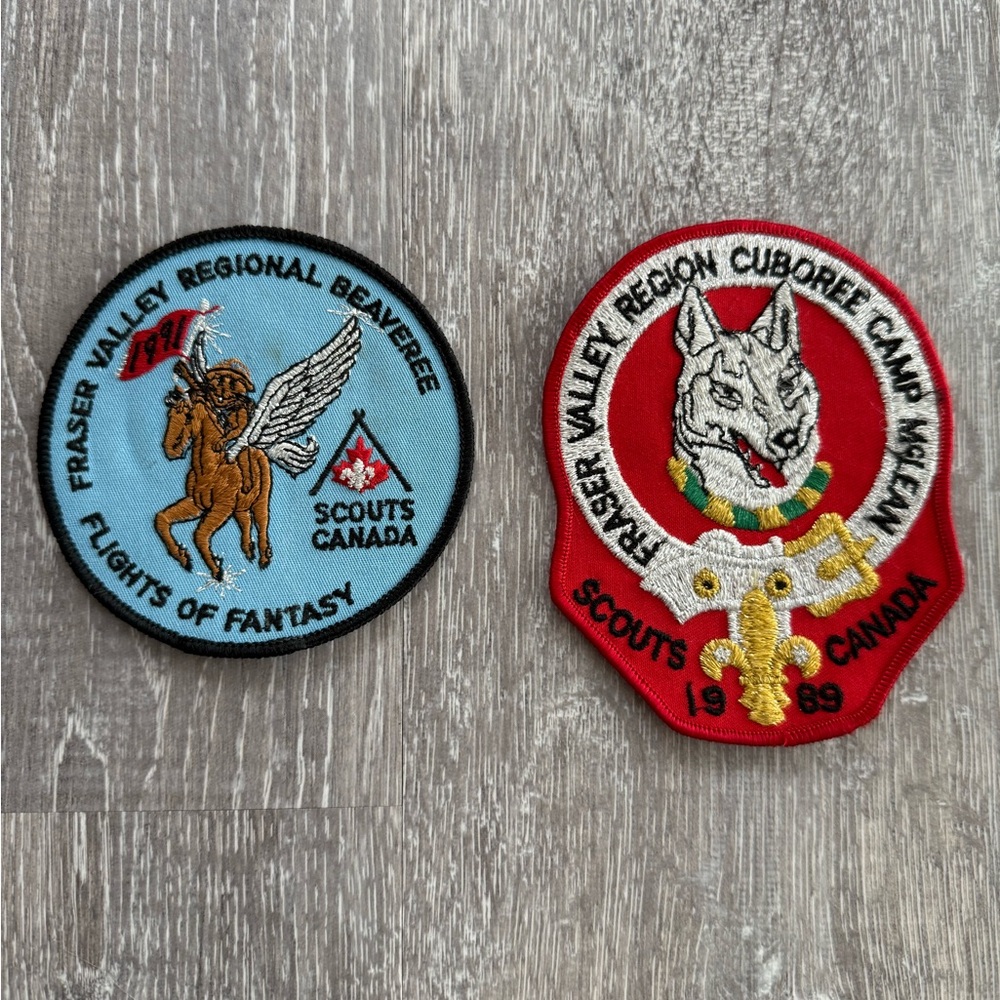 2 vintage Scouts Canada patches